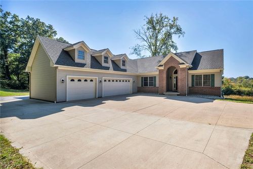 596 Vaughn Trl, Coventry Township, OH, 44319-1658 | Card Image