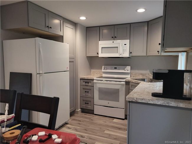 23 Backes Ct, Home with 2 bedrooms, 1 bathrooms and null parking in Wallingford CT | Image 10