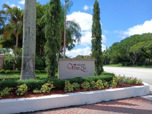 9937-9937 Nob Hill Ct, Sunrise, FL, 33351-4611 | Card Image
