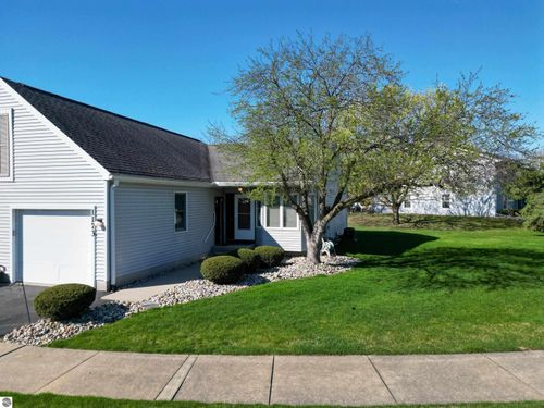 1173 Sunview Dr, Saint Johns, MI, 48879-2441 | Card Image
