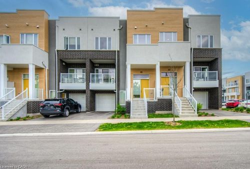 55 Progress Cres, Kitchener, ON, N2R0R7 | Card Image