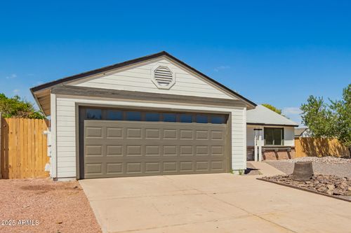 4804 W Gail Dr, Chandler, AZ, 85226-8220 | Card Image