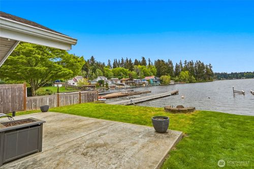4302 Peninsula Rd, Stanwood, WA, 98292-7936 | Card Image