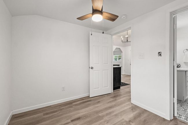1710 S Walnut St, House other with 2 bedrooms, 2 bathrooms and null parking in Sherman TX | Image 15