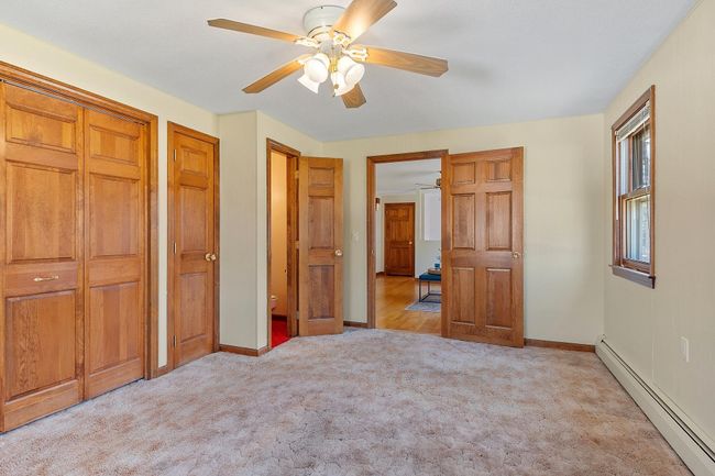 1096 W Hollis St, House other with 3 bedrooms, 3 bathrooms and null parking in Nashua NH | Image 15
