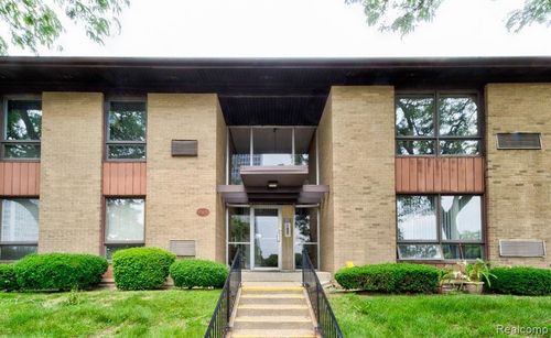 60-1565 Cherboneau Pl, Detroit, MI, 48207-2856 | Card Image
