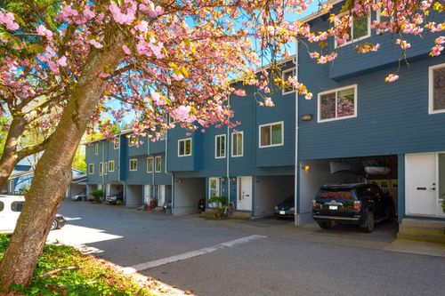 8328 Aspenwood Pl, Burnaby, BC, V5A3V3 | Card Image