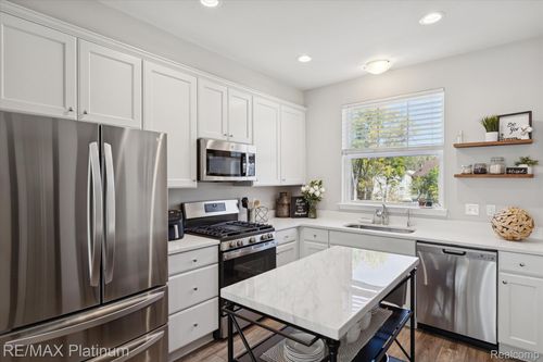 597 Anne Ave, Brighton, MI, 48114 | Card Image