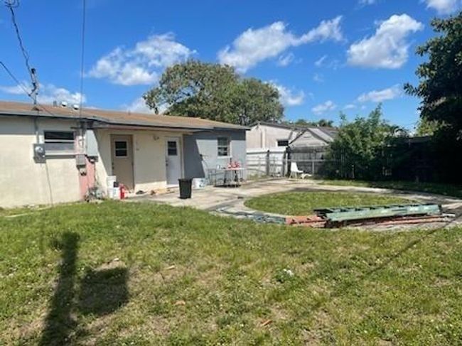 1211 N 71st Ave, House other with 3 bedrooms, 1 bathrooms and null parking in Hollywood FL | Image 27