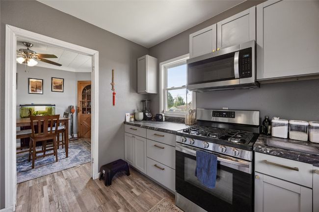507 2 Nd St E, House other with 3 bedrooms, 1 bathrooms and null parking in Newhall IA | Image 10
