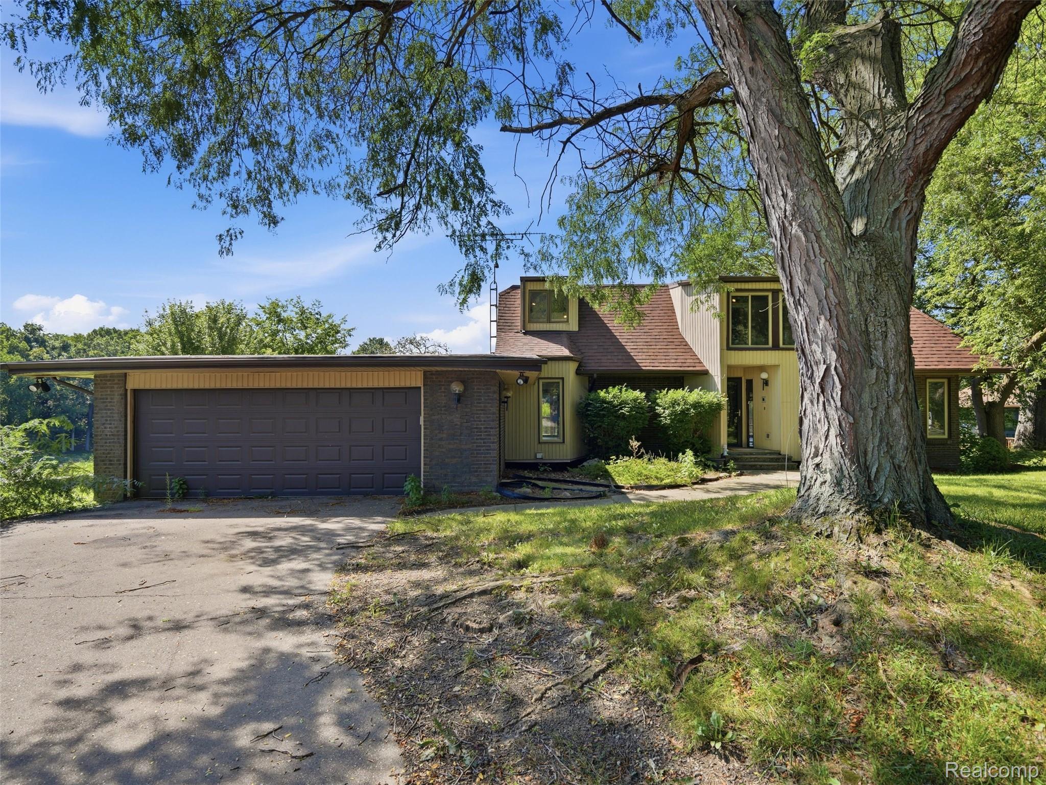 Residential in Tyrone Township 2
