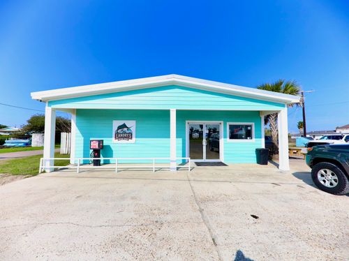 3047 Highway 1, Grand Isle, LA, 70358-9730 | Card Image