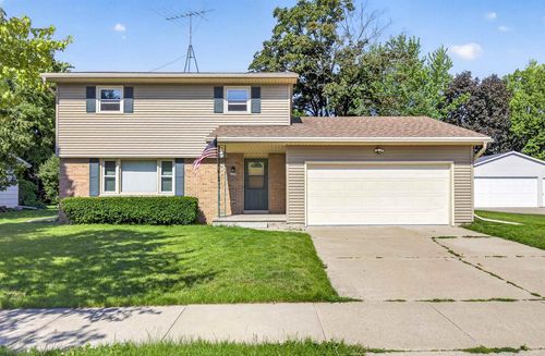 1235 S Westhaven Drive, Oshkosh, WI, 54904 | Card Image
