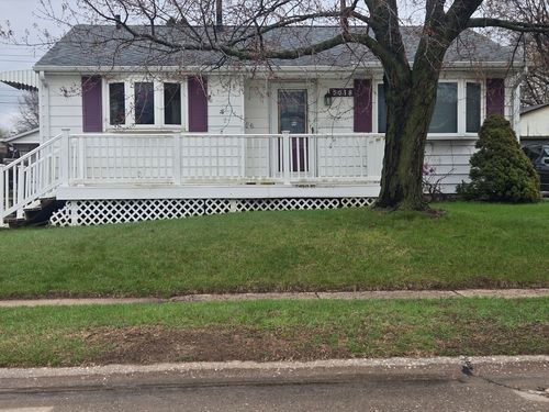 5018 48th Street A, Moline, IL, 61265-7518 | Card Image