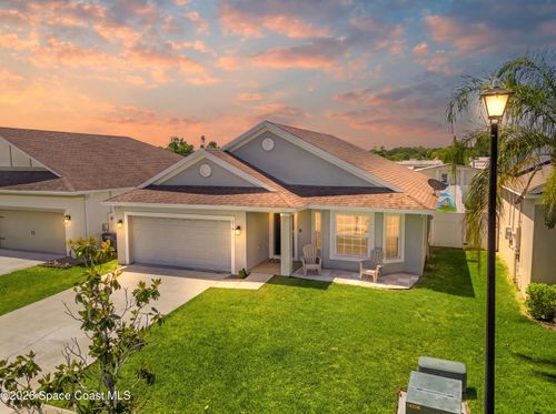 934 Breakaway Trl, TITUSVILLE, FL, 32780-3272 | Card Image