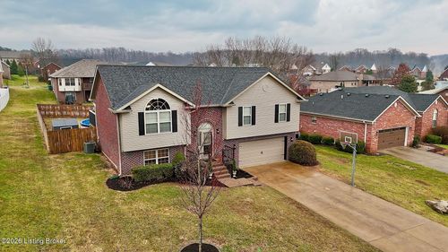 1010 Brookstone Ct, Georgetown, IN, 47122-9427 | Card Image