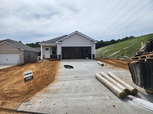 318 London Ct, Baxter, TN, 38544-2229 | Card Image