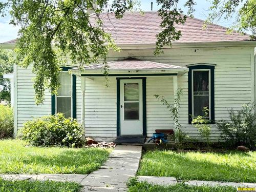 106 W Church St, Cook, NE, 68329-7714 | Card Image