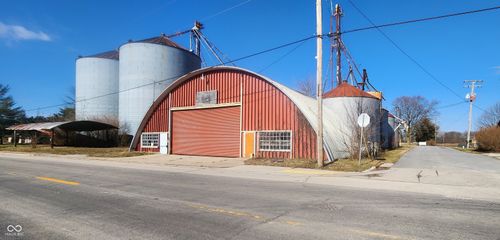 624 E State St, Kingman, IN, 47952-8001 | Card Image
