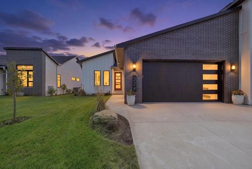 324 Aldon Circle, Ashwaubenon, WI, 54304 | Card Image