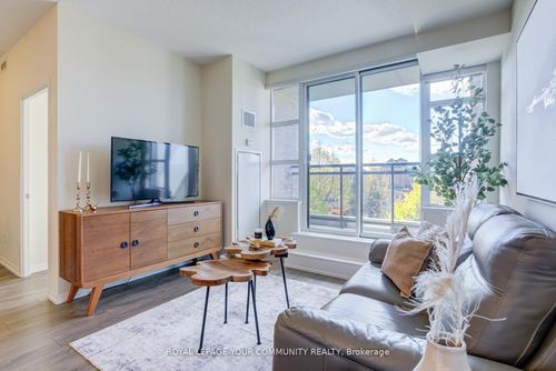 222-540 Bur Oak Avenue, Markham, ON, L6C0Y2 | Card Image