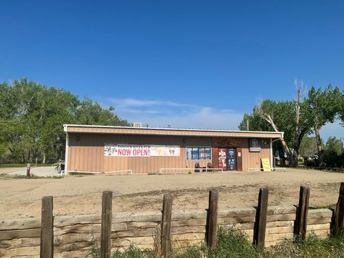 502 Nolan Ave, Kaycee, WY, 82639-5027 | Card Image