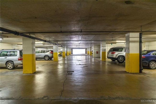Underground parking | Image 35