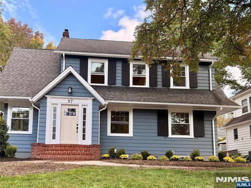 97 Oakview Ave, Maplewood, NJ, 07040-2303 | Card Image