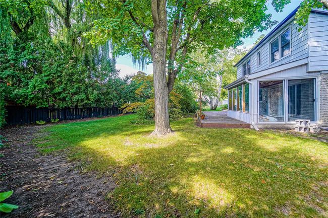 16 Laureleaf Rd, House other with 4 bedrooms, 3 bathrooms and 6 parking in Thornhill ON | Image 6