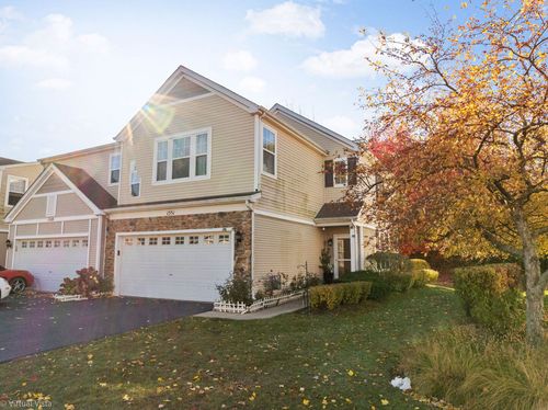 1551 Glacier Trl, Carpentersville, IL, 60110-1200 | Card Image