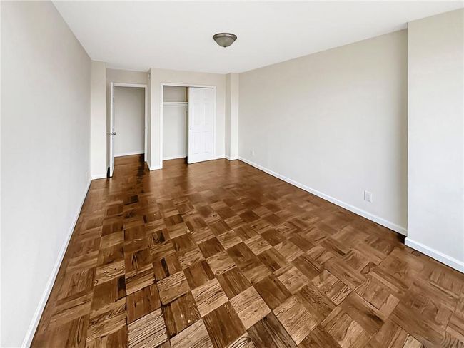 APT-8E - 166 Powells Cove Blvd, Home with 2 bedrooms, 2 bathrooms and null parking in Whitestone NY | Image 14