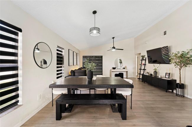 9785 Piney Point Cir, House other with 3 bedrooms, 2 bathrooms and null parking in Orlando FL | Image 17