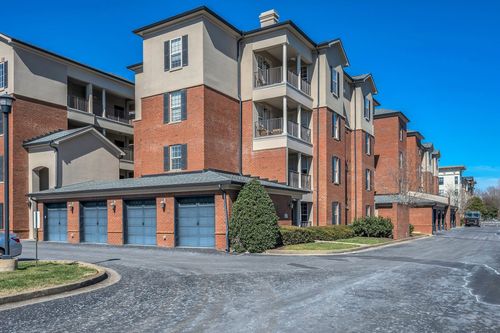 apt-103-307 Seven Springs Way, Brentwood, TN, 37027-4898 | Card Image