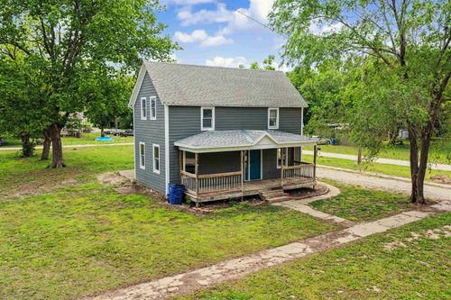 323 King St, Gypsum, KS, 67448-9267 | Card Image