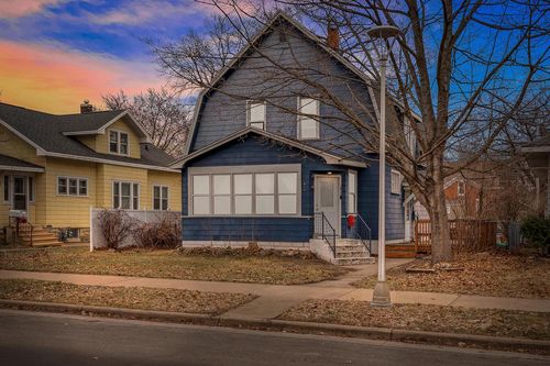 1017 7th Street, La Crosse, WI, 54601 | Card Image