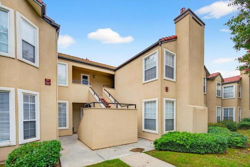 apt-212-8153 N Cedar Ave, Fresno, CA, 93720-1863 | Card Image