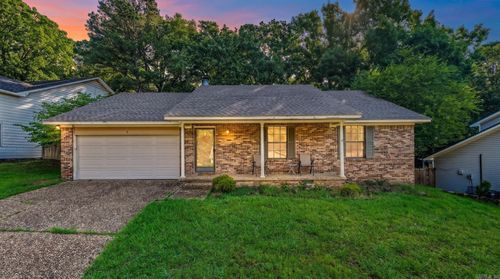 9 Morrison Ct, Little Rock, AR, 72212-3744 | Card Image