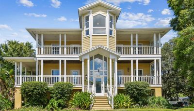 The design of this home on Bayshore Blvd affords privacy and quiet living not seen elsewhere. Must be seen to appreciate! | Image 2