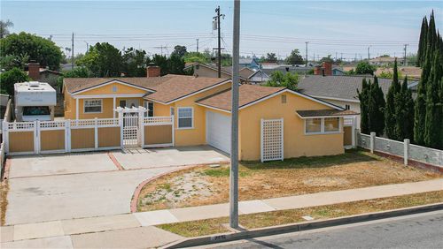 2432 W Rainbow Ave, Anaheim, CA, 92801-3205 | Card Image