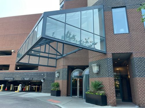 2310-3660 N Lake Shore Dr, Chicago, IL, 60613-5311 | Card Image