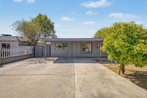3201 W Bethany Home Rd, Phoenix, AZ, 85017-1503 | Card Image