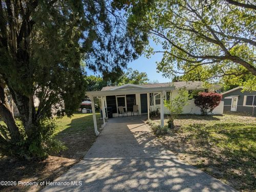 6 E Murray St, Beverly Hills, FL, 34465-3272 | Card Image