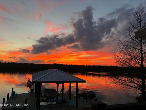 215 Sportsman Dr, Welaka, FL, 32193-3407 | Card Image