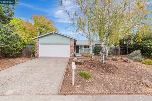 969 Valley View St, Saint Helena, CA, 94574-2343 | Card Image