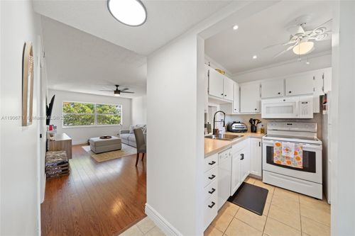 apt-606-3530 Nw 52nd Ave, Lauderdale Lakes, FL, 33319-7523 | Card Image