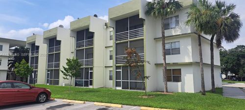 315-4255 N University Dr, Sunrise, FL, 33351-6239 | Card Image