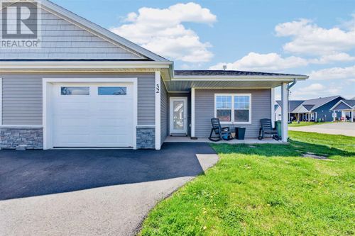 32 Ellis Ave, Summerside, PE, C1N0P2 | Card Image
