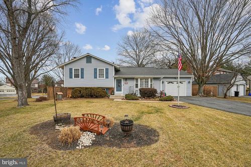 18637 Calypso Pl, GAITHERSBURG, MD, 20879-1551 | Card Image