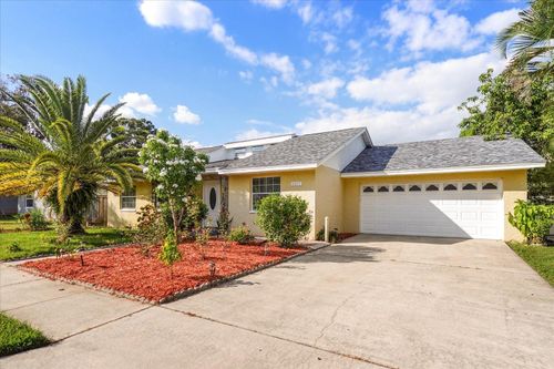 2217 65th Pl N, St Petersburg, FL, 33702-6361 | Card Image