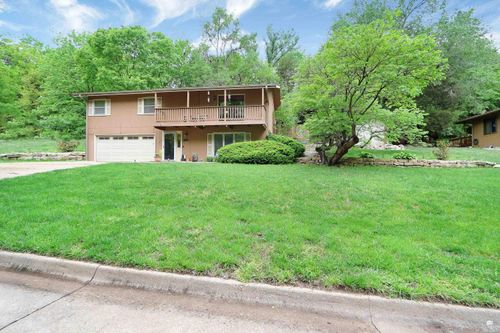 713 Canyon Drive, Manhattan, KS, 66502 | Card Image